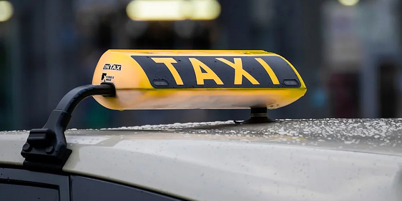 Corona-Krise: Kreis Höxter entlastet Taxiunternehmer - Taxis fahren nachts nur noch mit Vorbestellung