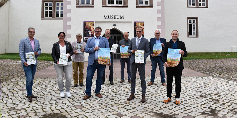 Landesgartenschau informiert im Schlosshof Fürstenberg über aktuelle Planung