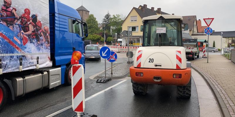 Baustelle sorgt für lange Staus in Eschershausen