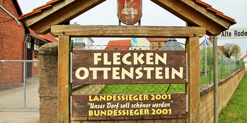 Landsommer-Führung in Ottenstein: Dorf und Bürgermeister mit Weitblick