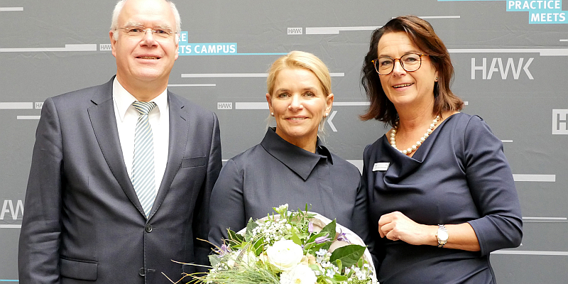 Den Wohnungsbau in Deutschland vorantreiben: ZIA-Geschäftsführerin Sun Jensch beim HR-Kongress „Practice meets Campus“ an der HAWK in Holzminden